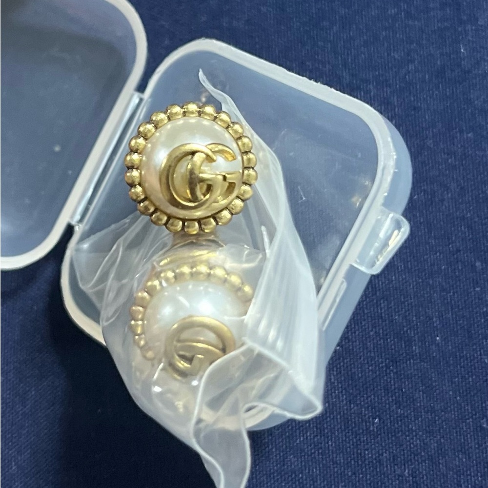 Earrings cone